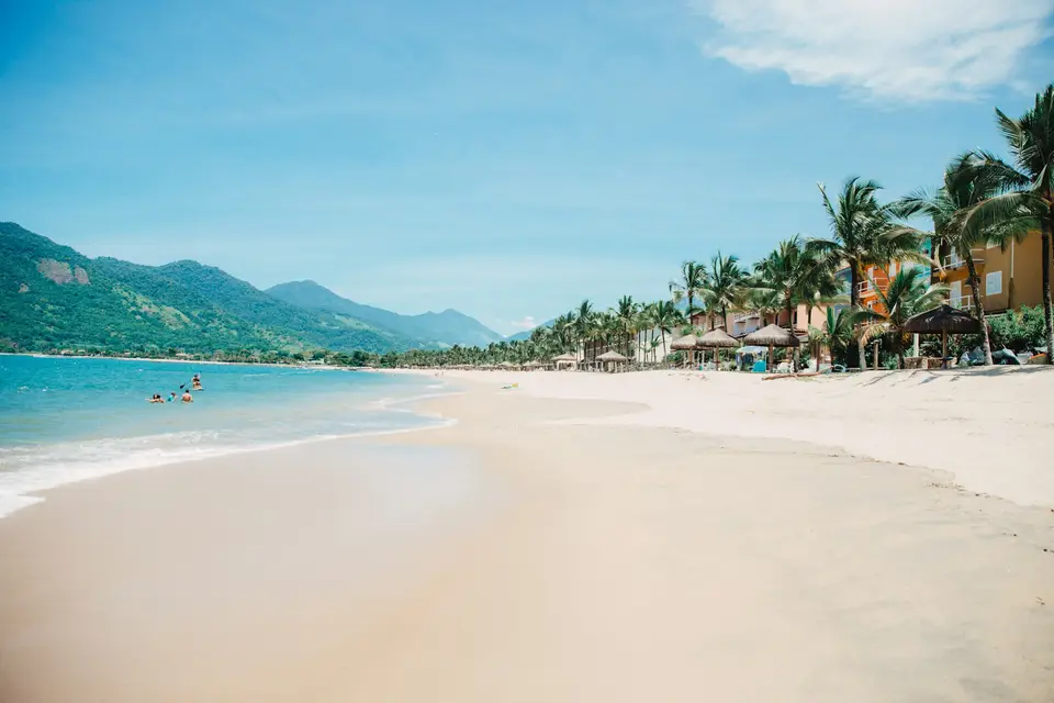 seashore during daytime — Ilha Grande